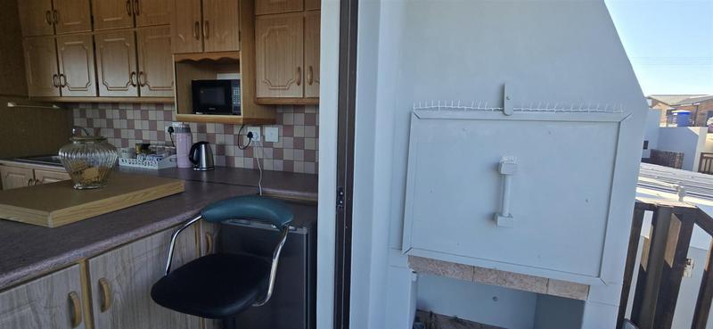6 Bedroom Property for Sale in Reebok Western Cape